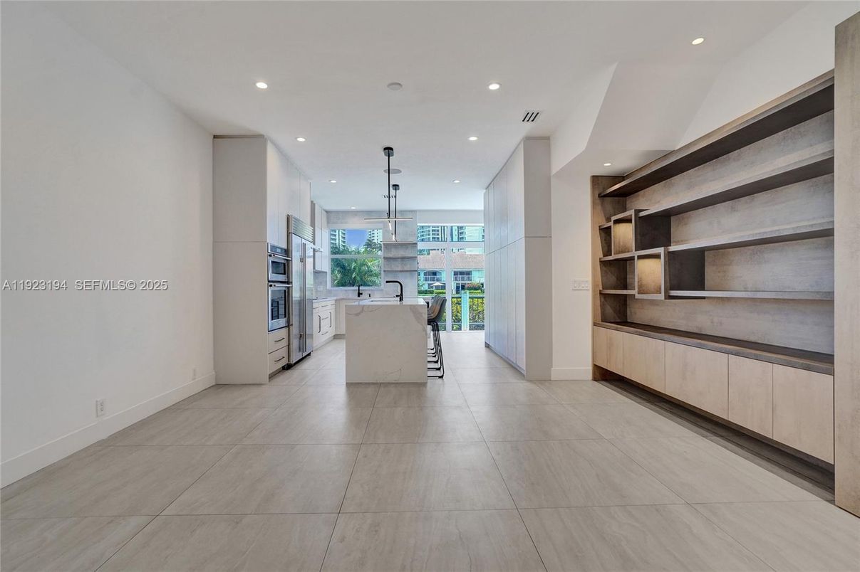 Interior, Kitchen, Pendant Lights, Recessed Lighting, Stainless Steel Appliances