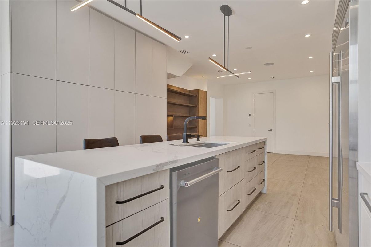 Interior, Kitchen, Pendant Lights, Recessed Lighting, Stainless Steel Appliances