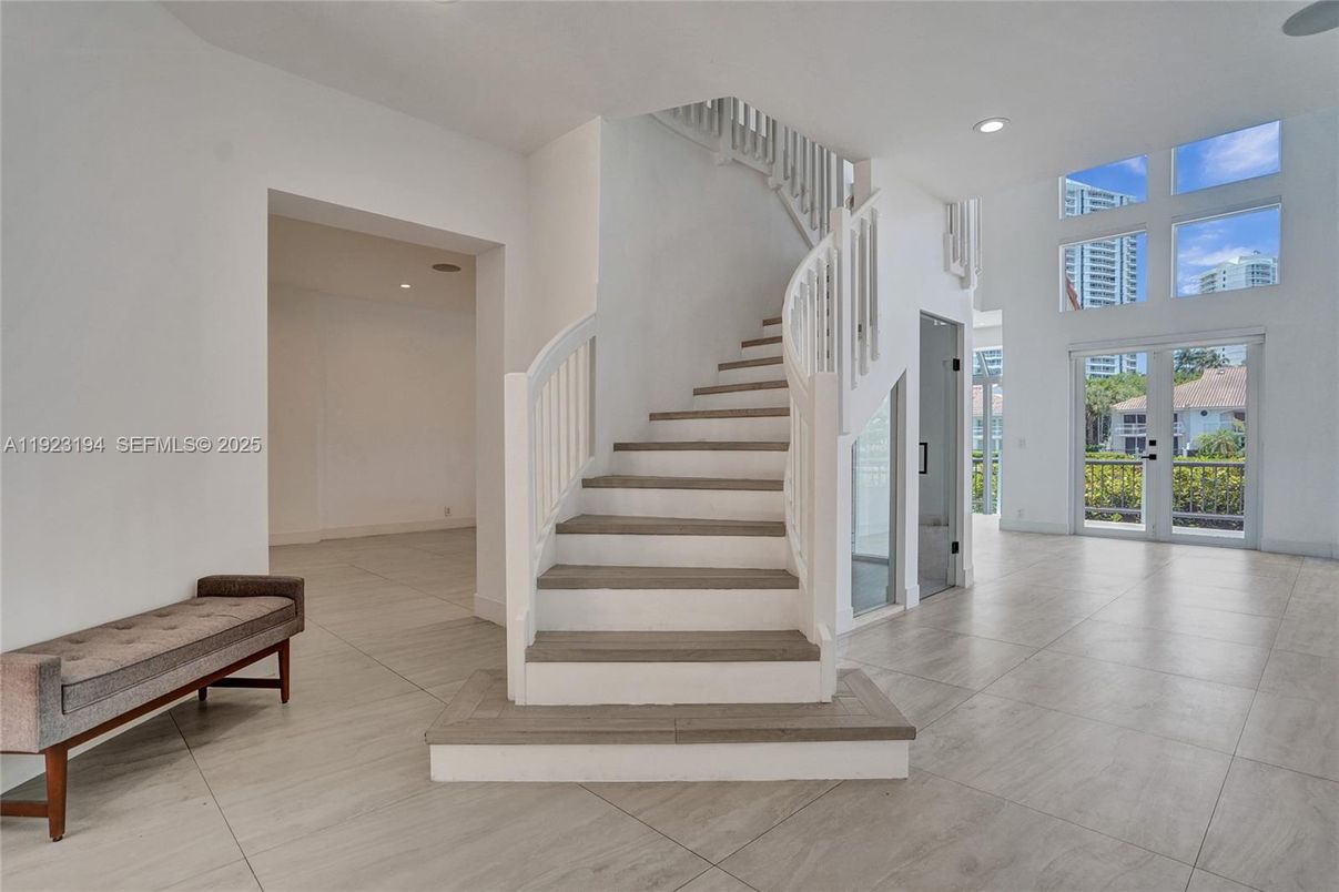 Interior, Recessed Lighting