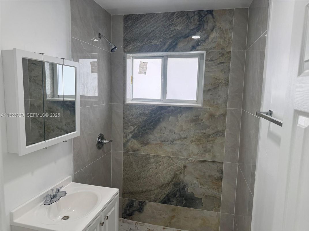 Bathroom, Interior, Marble Walls