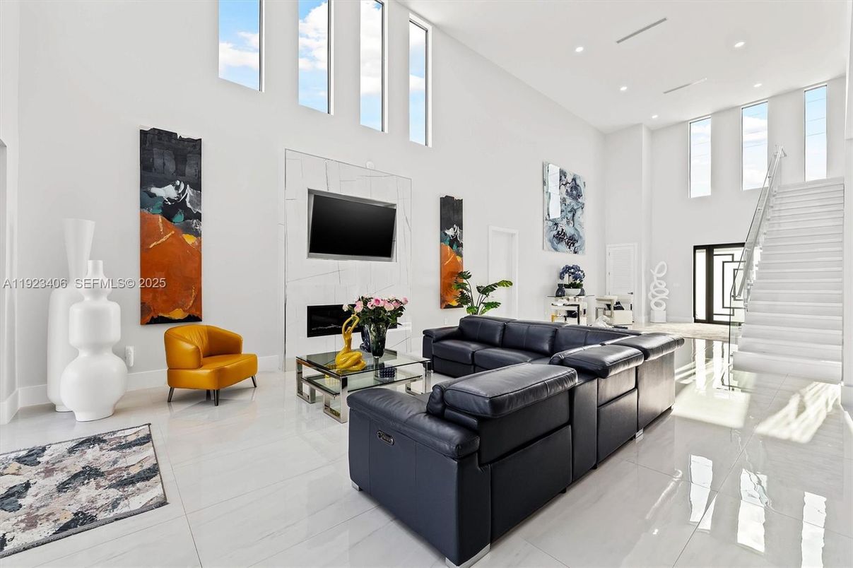 Fireplace, Interior, Living room, Recessed Lighting