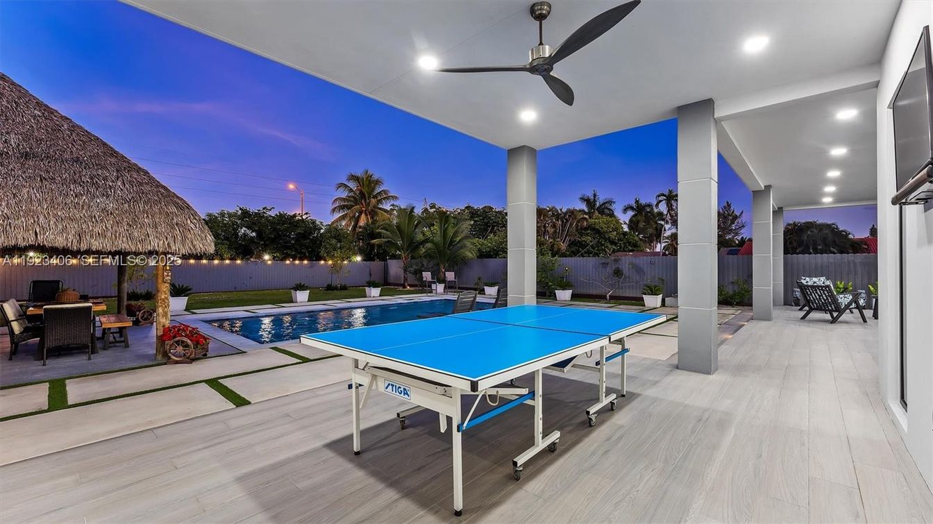 Exterior, Recessed Lighting