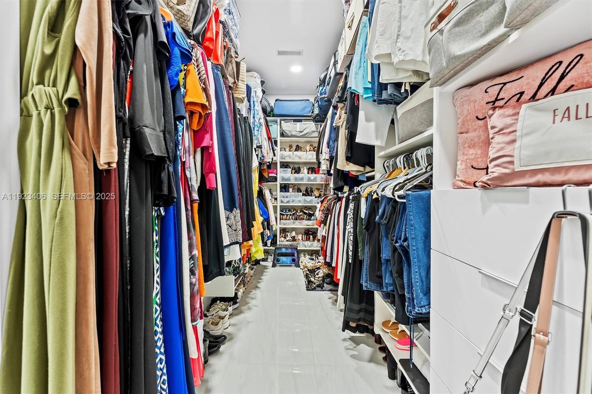 Interior, Recessed Lighting, Walk-in Closets