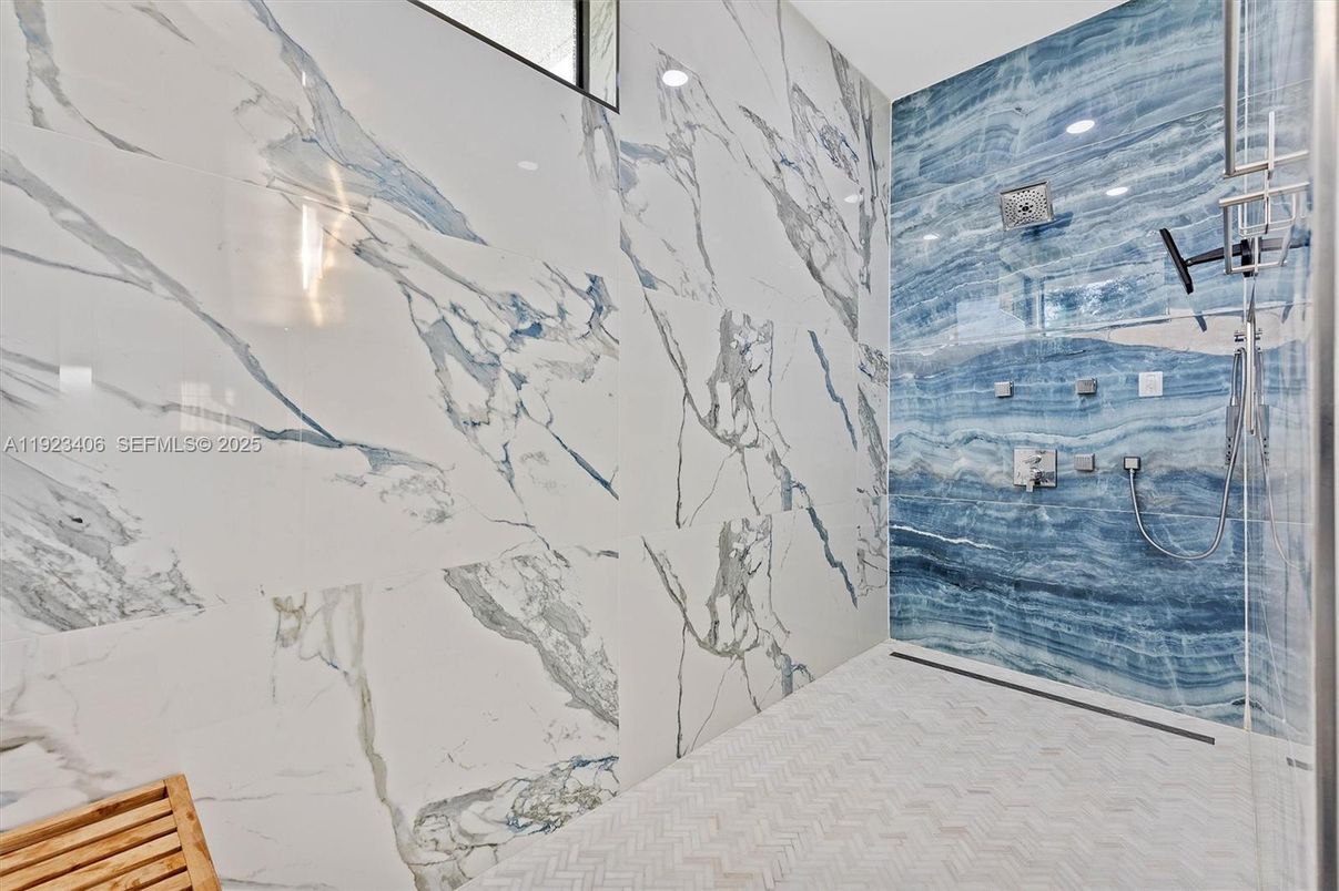 Bathroom, Interior, Marble Walls, Recessed Lighting
