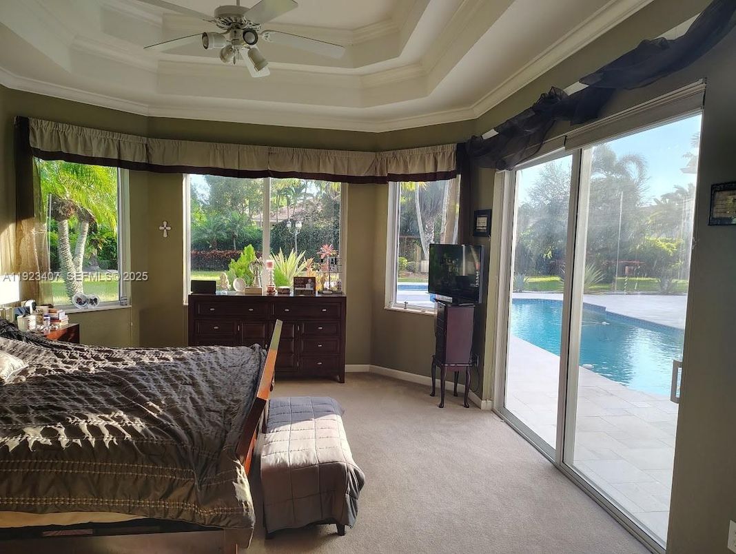 Bedroom, Interior, Water