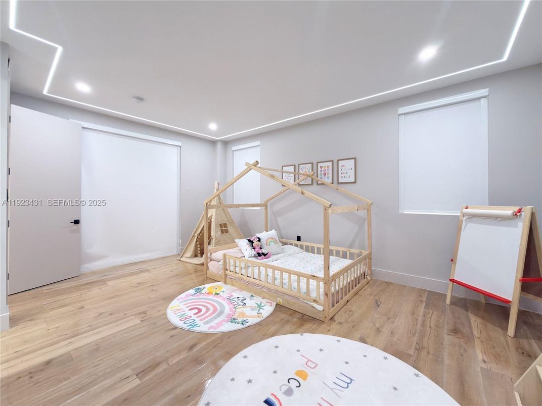 Bedroom, Interior, Recessed Lighting, Wood Texture Flooring