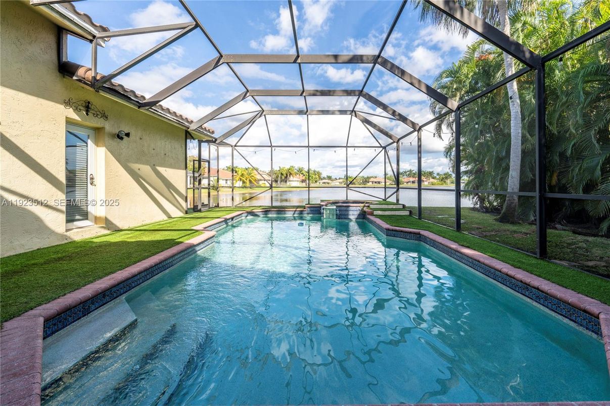 Glass Ceilings, Interior, Pool, Sun Room, Water