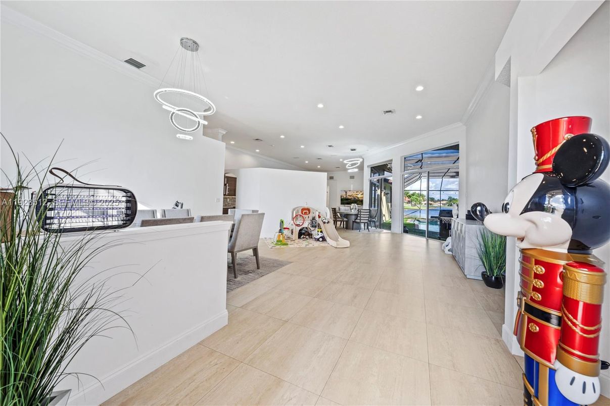 Interior, Pendant Lights, Recessed Lighting