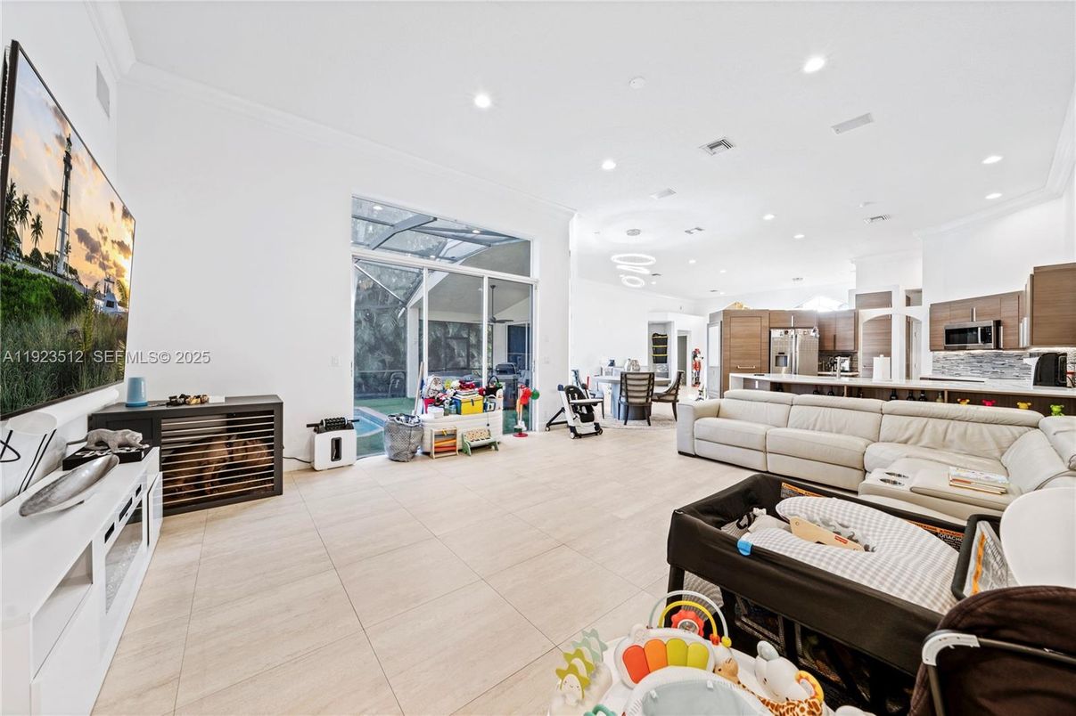 Interior, Kitchen, Living room, Recessed Lighting