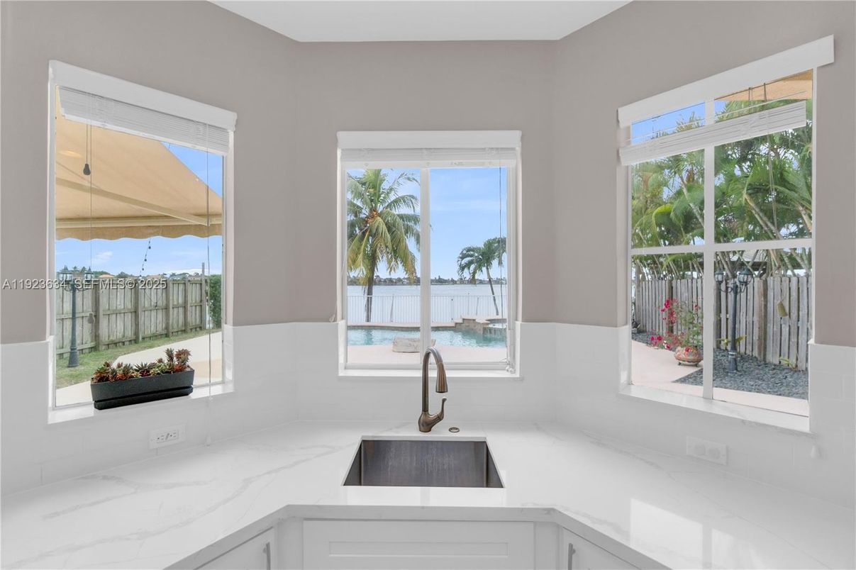 Interior, Kitchen, Water