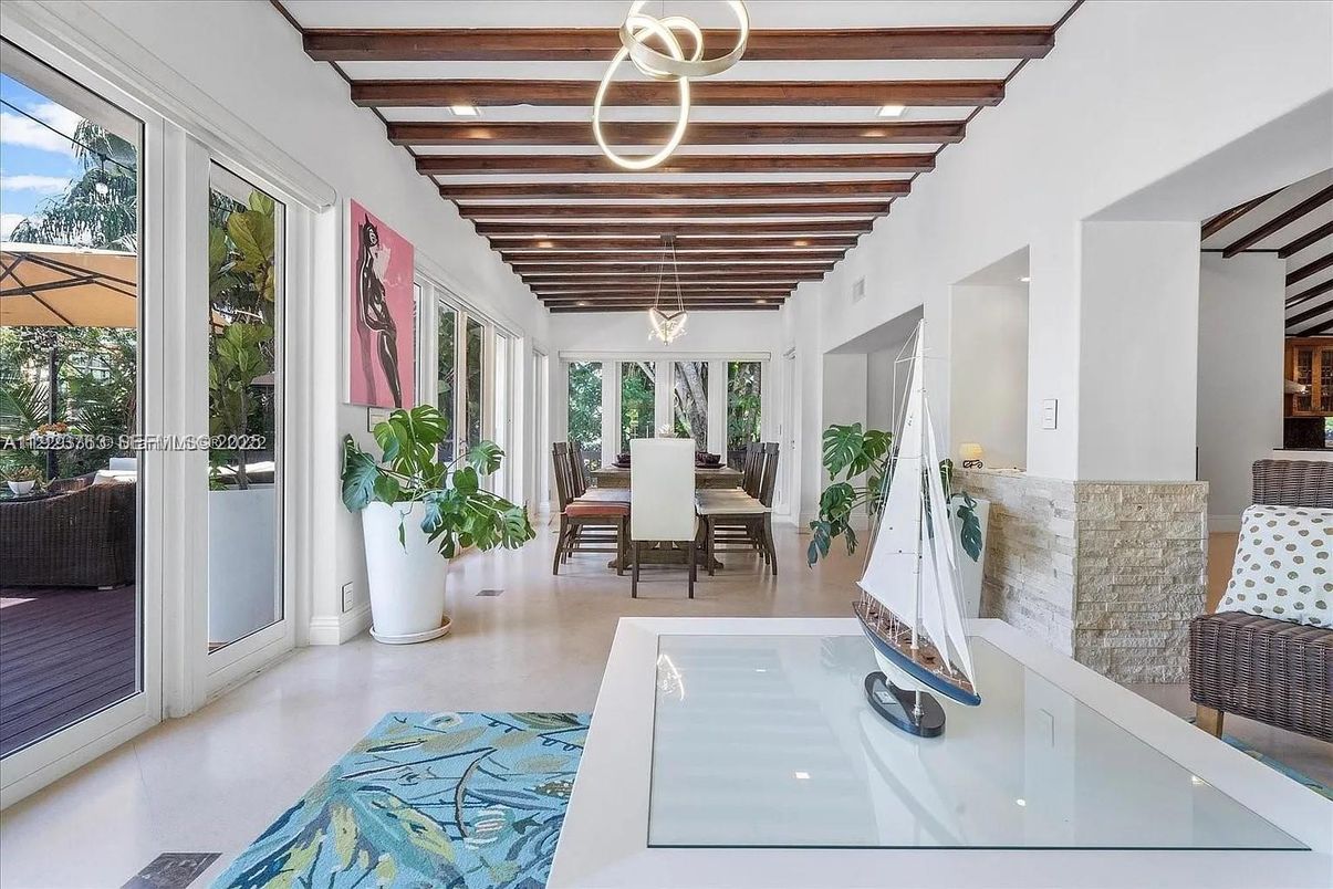 Dining room, Interior, Wooden Beams