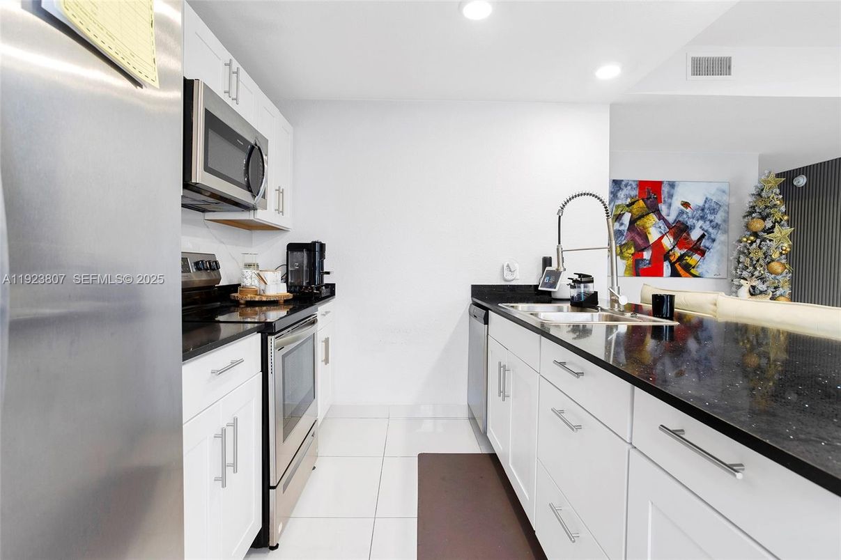 Interior, Kitchen, Recessed Lighting