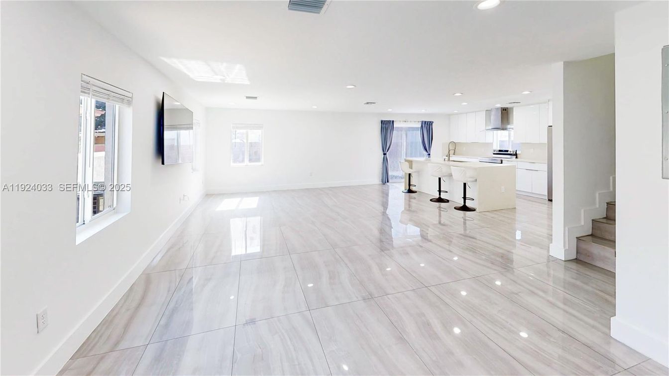 Interior, Kitchen, Marble, Recessed Lighting