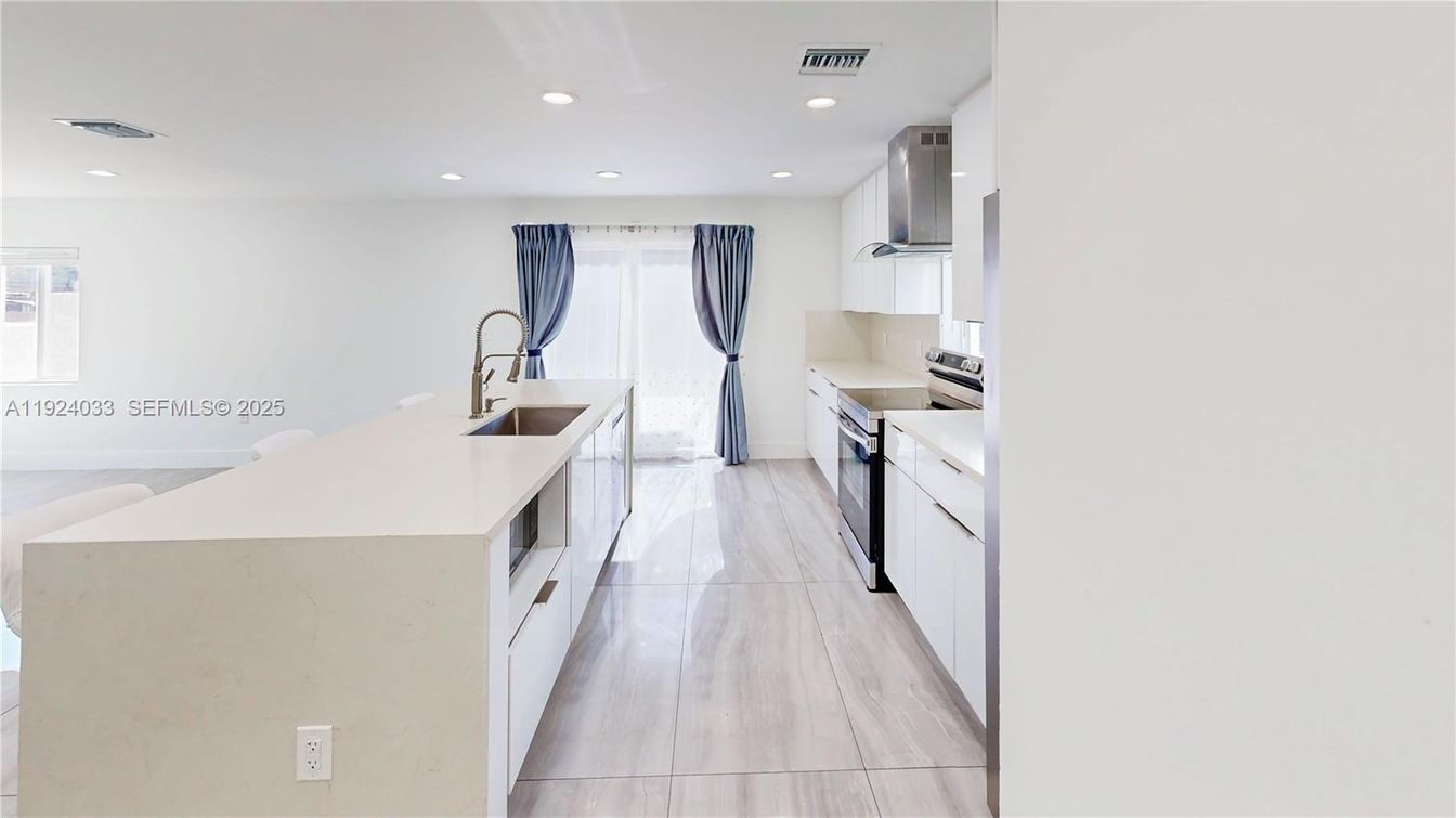 Interior, Kitchen, Recessed Lighting