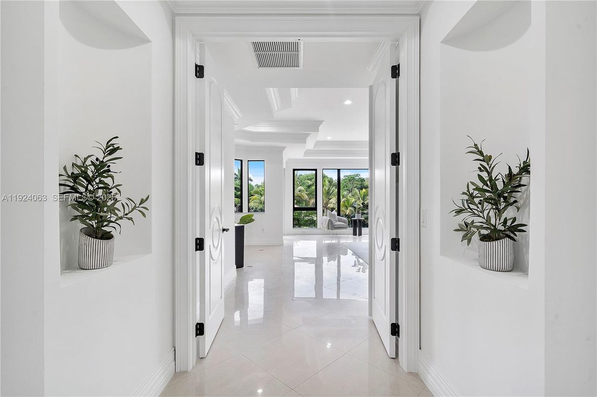 Interior, Recessed Lighting