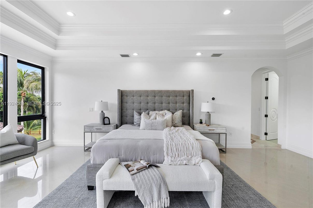 Bedroom, Interior, Recessed Lighting