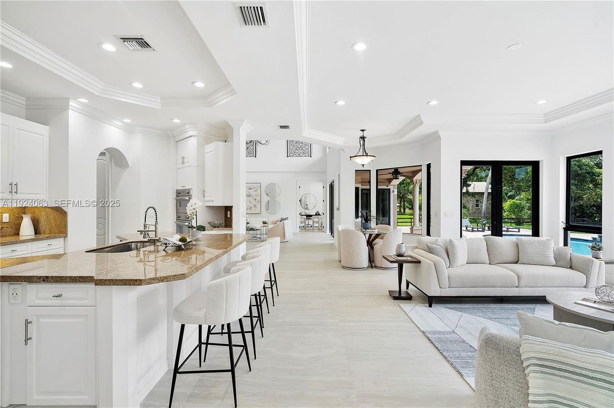 Interior, Kitchen, Living room, Pendant Lights, Recessed Lighting