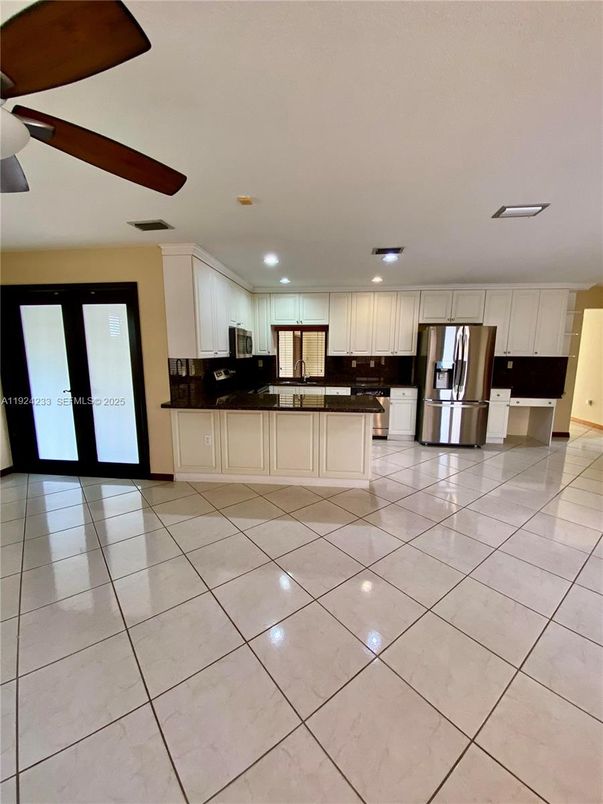 Interior, Kitchen, Recessed Lighting