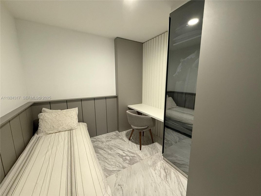 Bedroom, Interior, Marble, Recessed Lighting