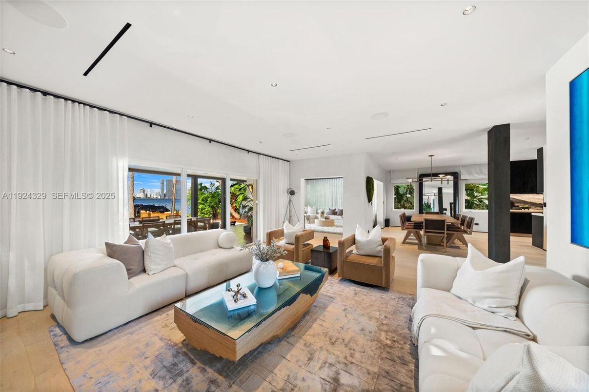 Dining room, Interior, Living room, Pendant Lights, Recessed Lighting, Water, Wood Texture Flooring