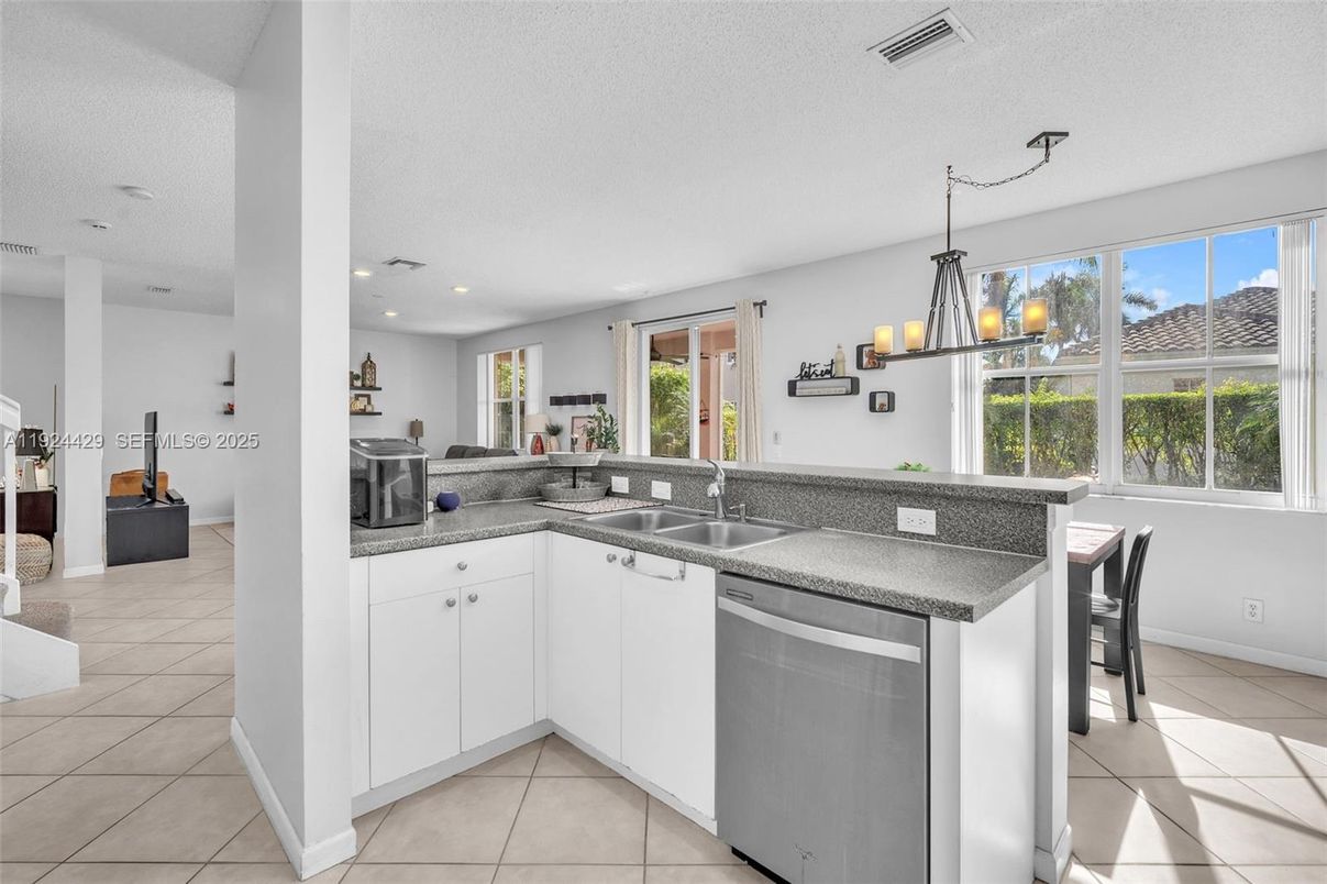 Interior, Kitchen, Recessed Lighting