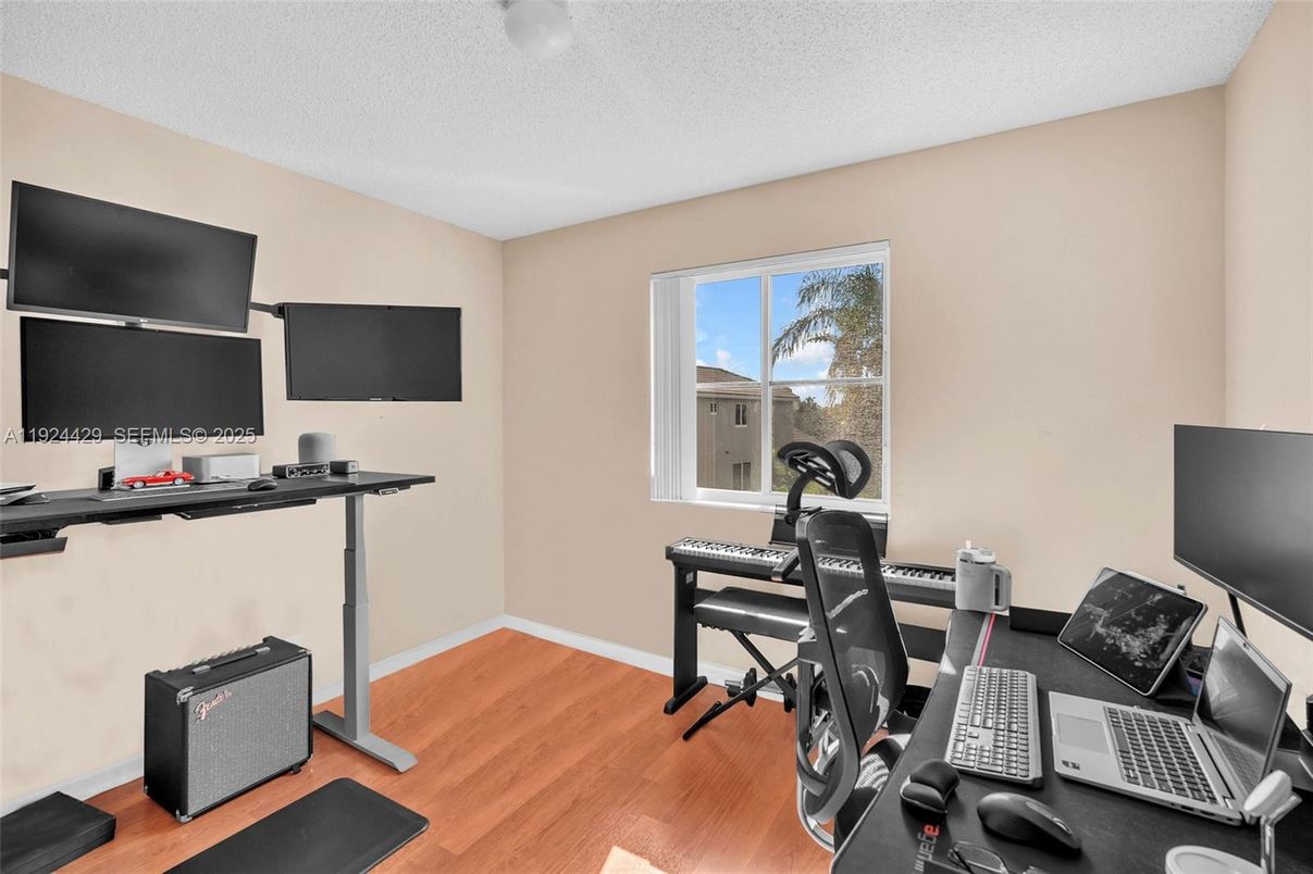 Fitness Equipment, Home Office, Interior, Wood Texture Flooring