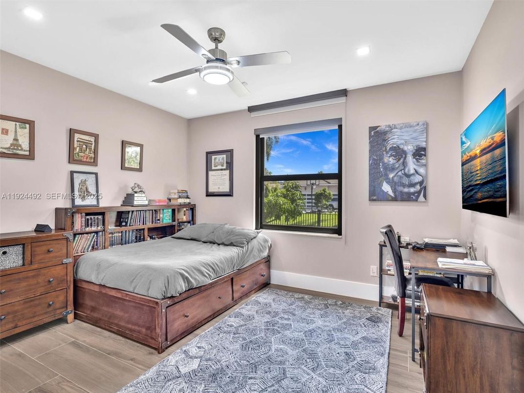 Bedroom, Home Office, Interior, Recessed Lighting, Wood Texture Flooring