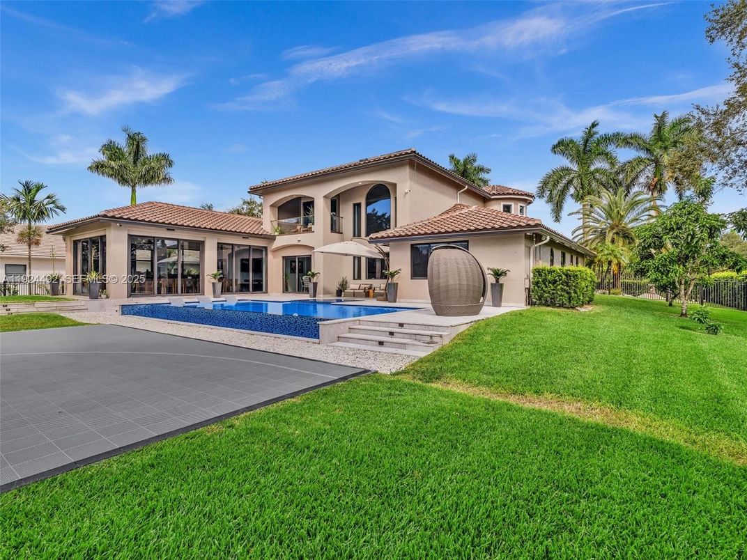 Backyard, Exterior, Pool