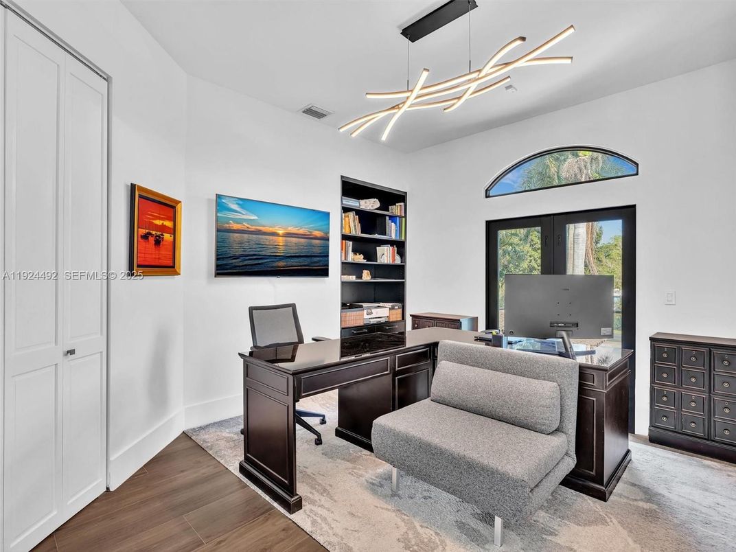Home Office, Interior, Pendant Lights, Wood Texture Flooring