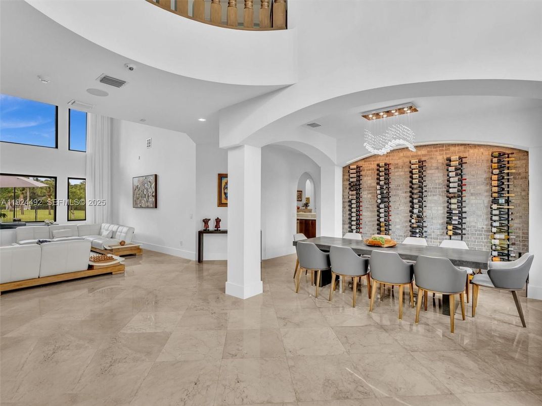 Chandelier, Dining room, Interior, Living room, Recessed Lighting, Wine Storage