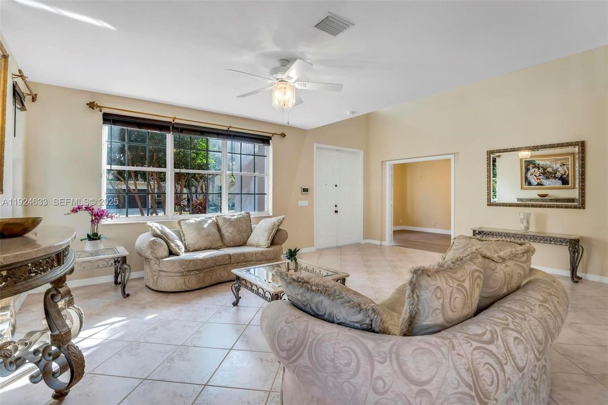 Interior, Living room