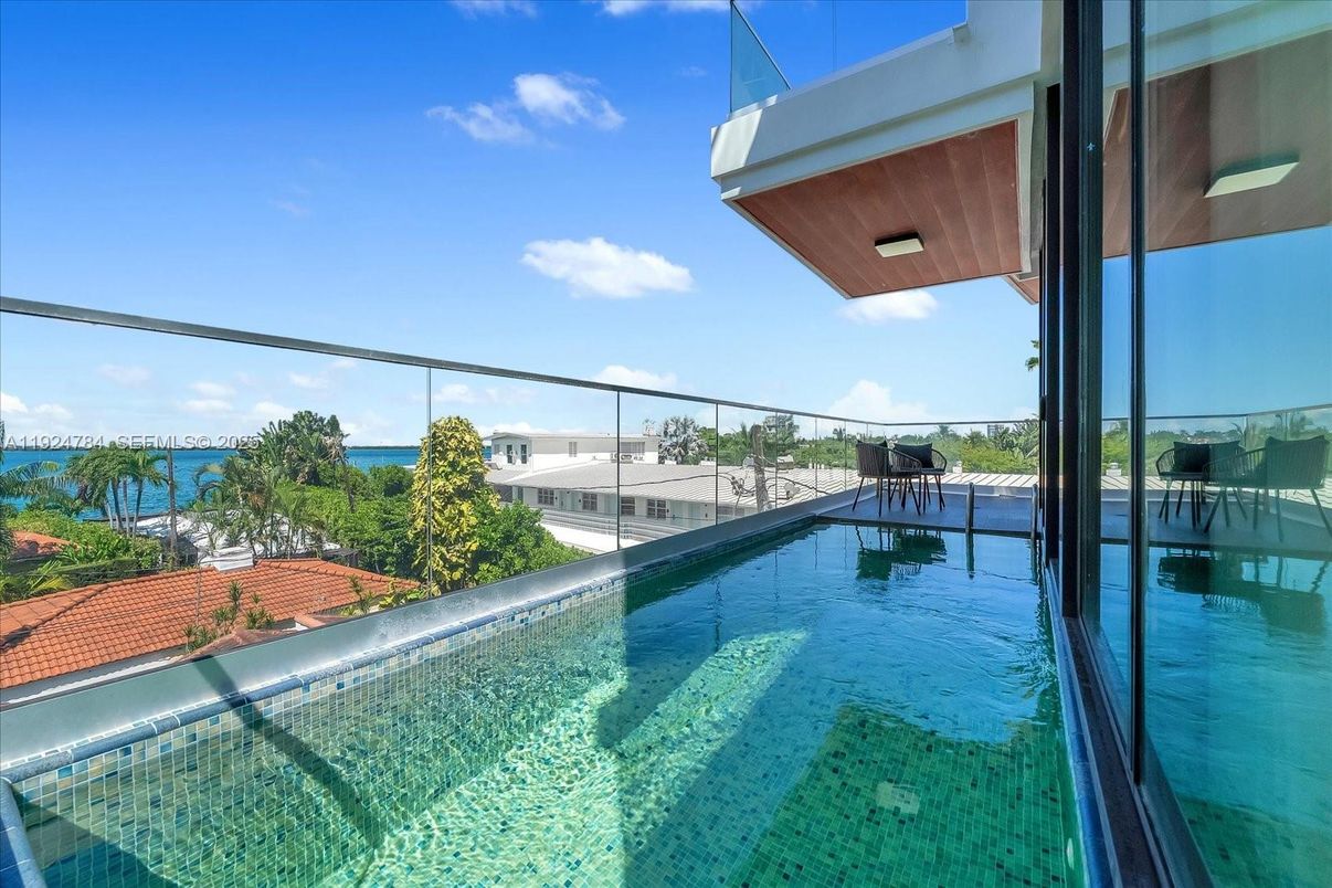 Water, Exterior, Pool, Other