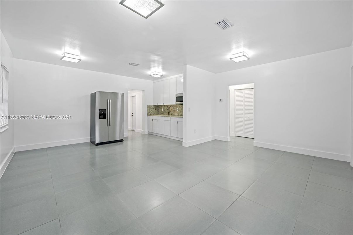 Empty room, Interior, Kitchen