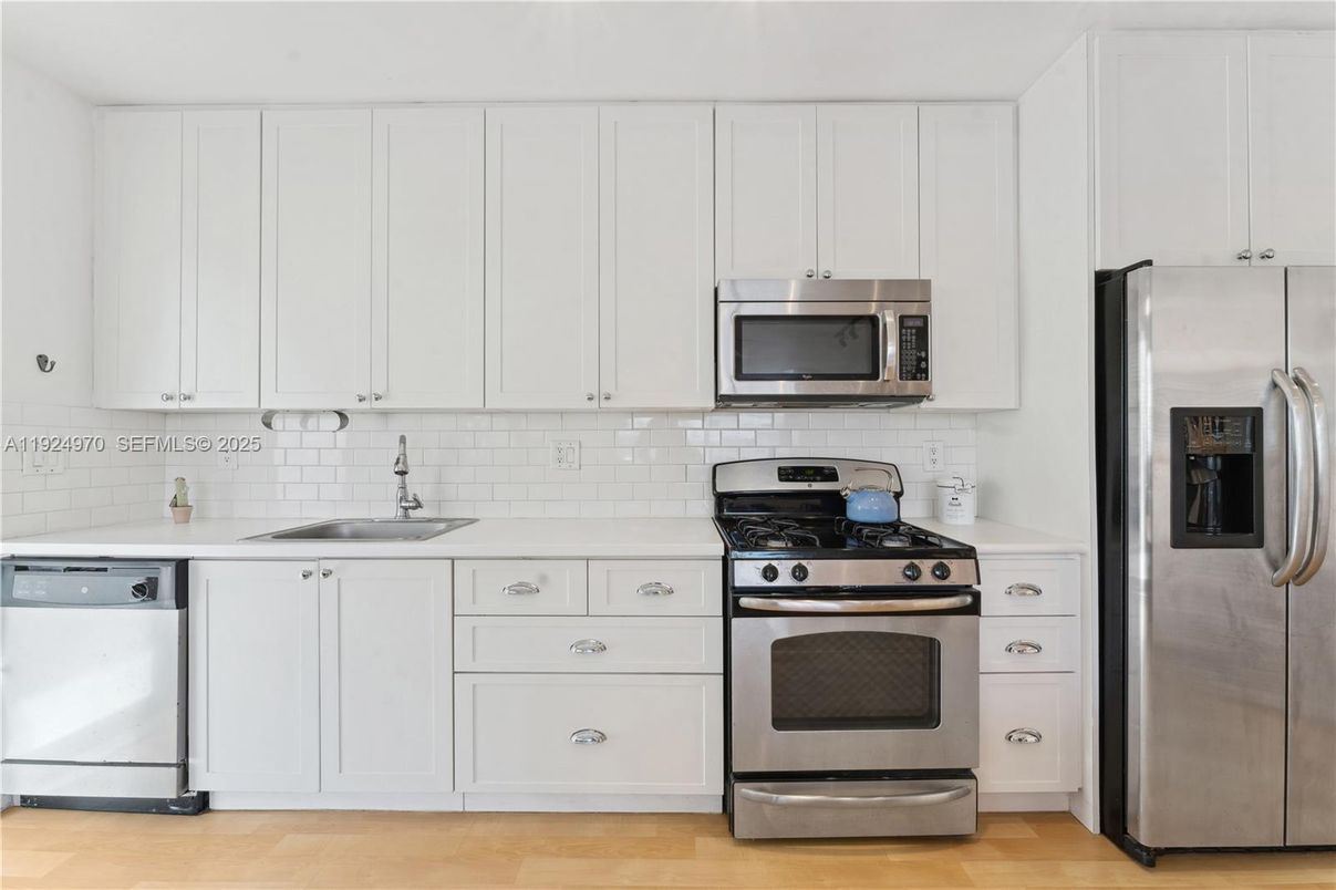 Interior, Kitchen, Stainless Steel Appliances, Wood Texture Flooring