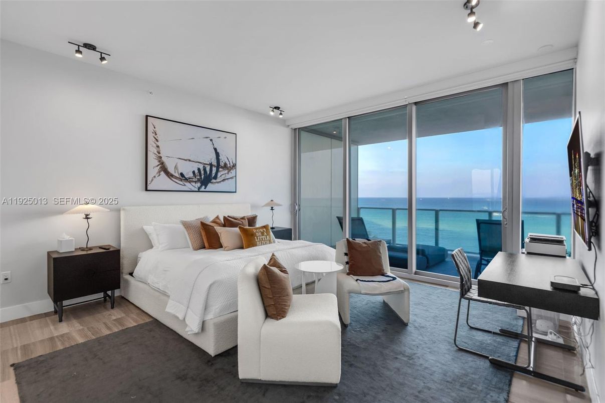 Bedroom, Home Office, Interior, Water, Wood Texture Flooring