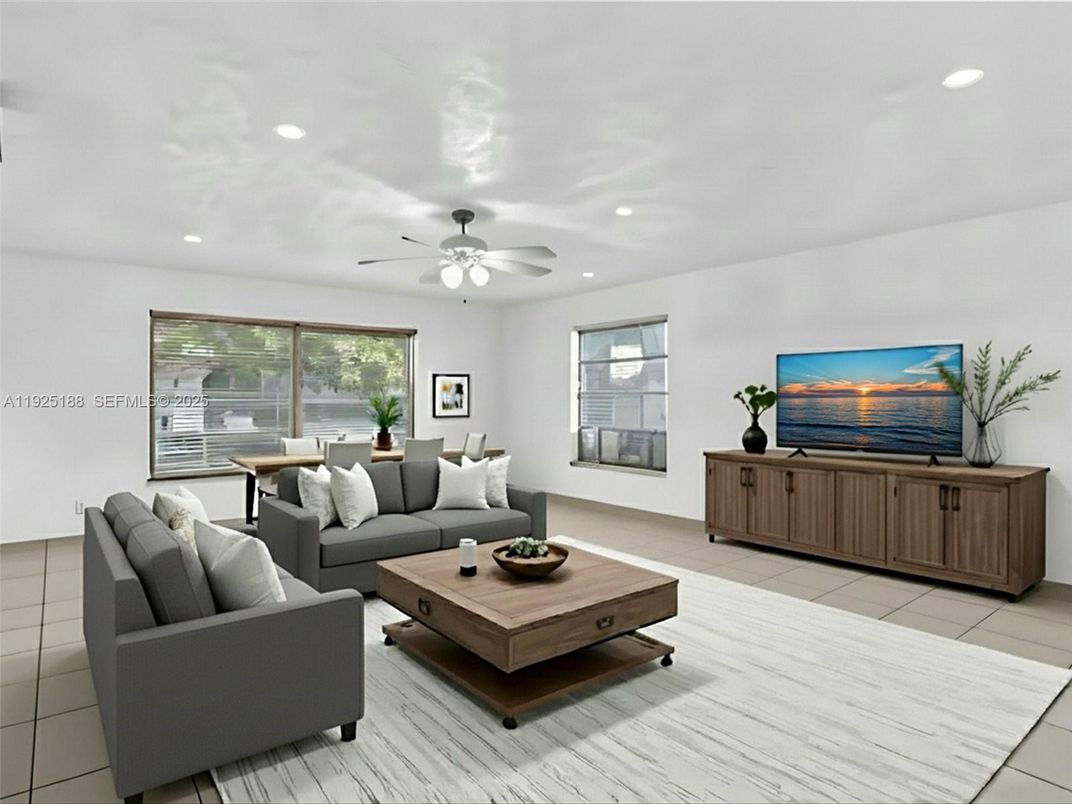 Dining room, Interior, Living room, Recessed Lighting