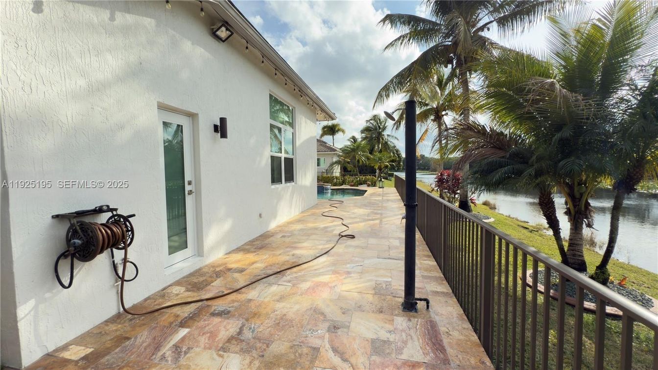 Exterior, Pool, Water