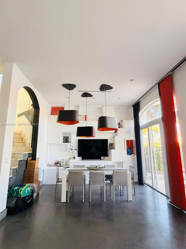 Dining room, Interior, Kitchen, Pendant Lights, Recessed Lighting