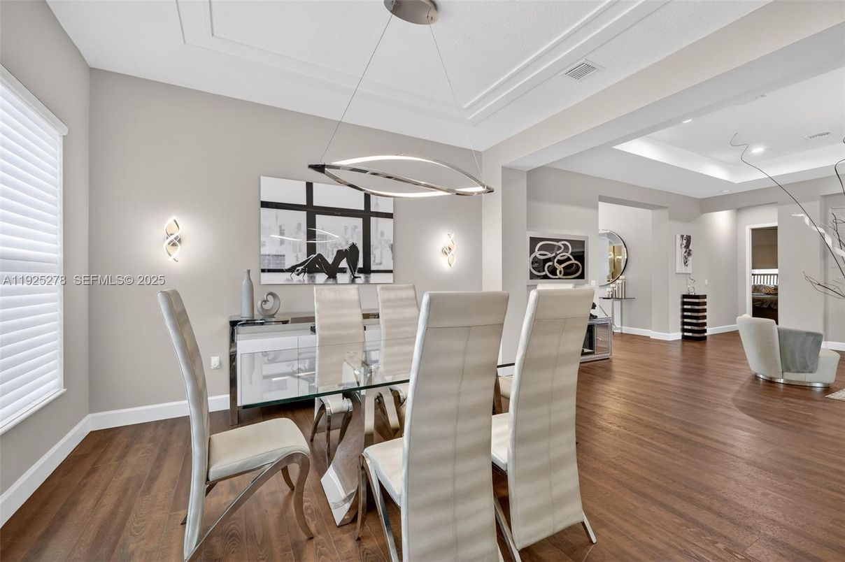 Dining room, Interior, Pendant Lights, Recessed Lighting, Wood Texture Flooring