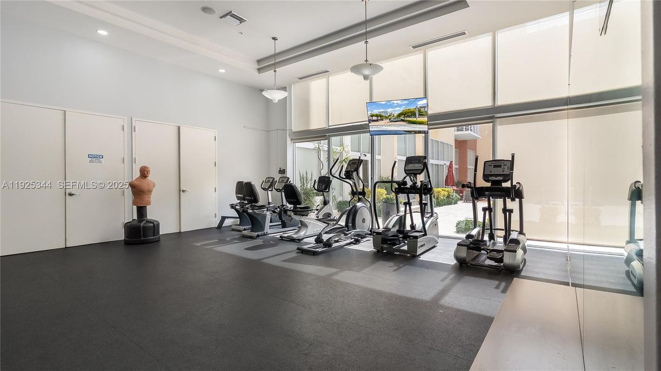 Fitness Equipment, Interior, Pendant Lights, Recessed Lighting