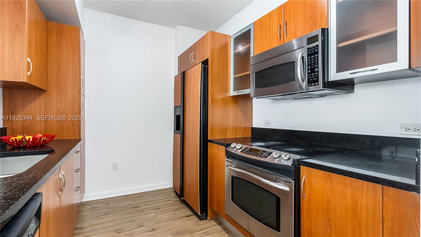 Interior, Kitchen, Stainless Steel Appliances, Wood Texture Flooring