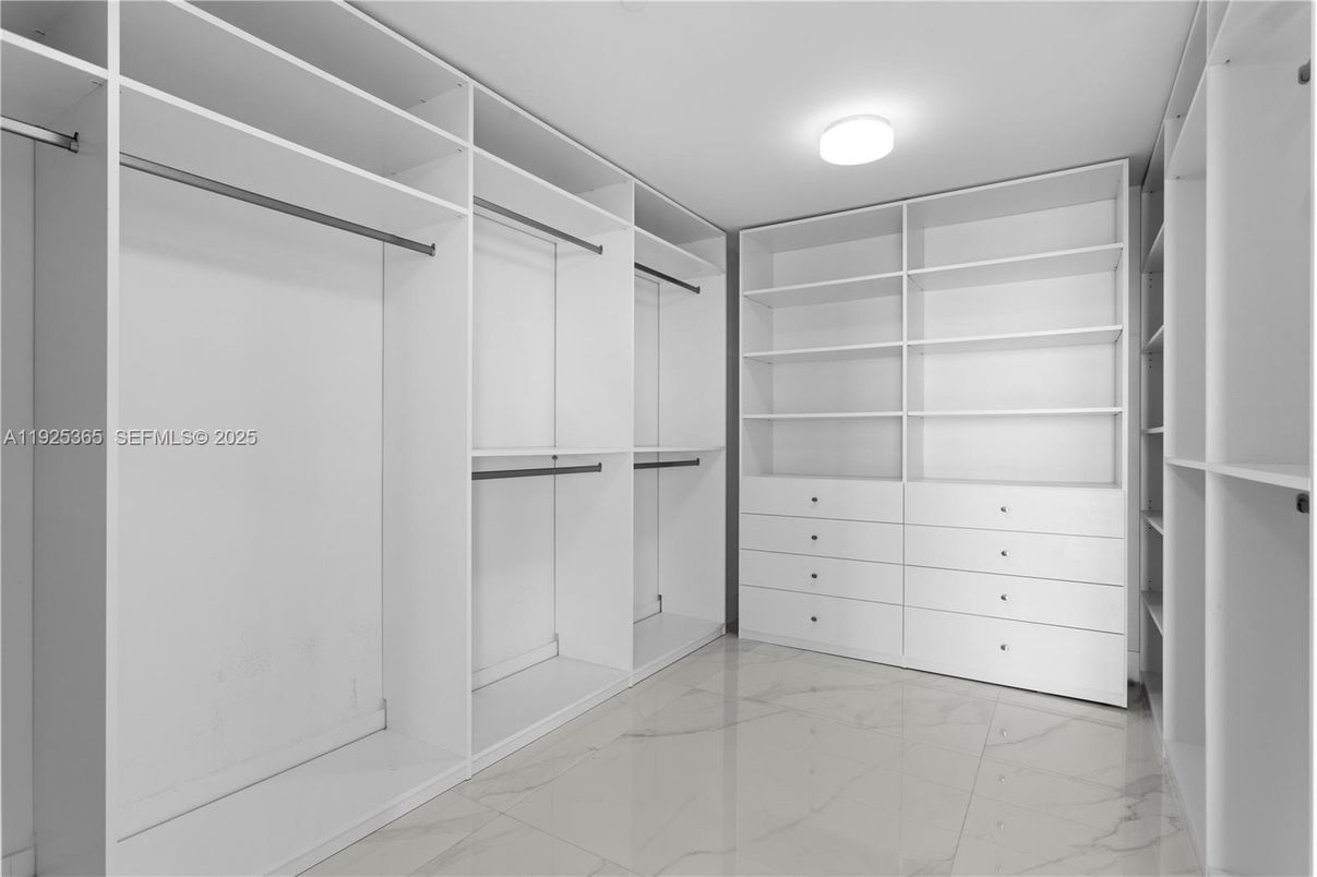 Interior, Marble, Walk-in Closets
