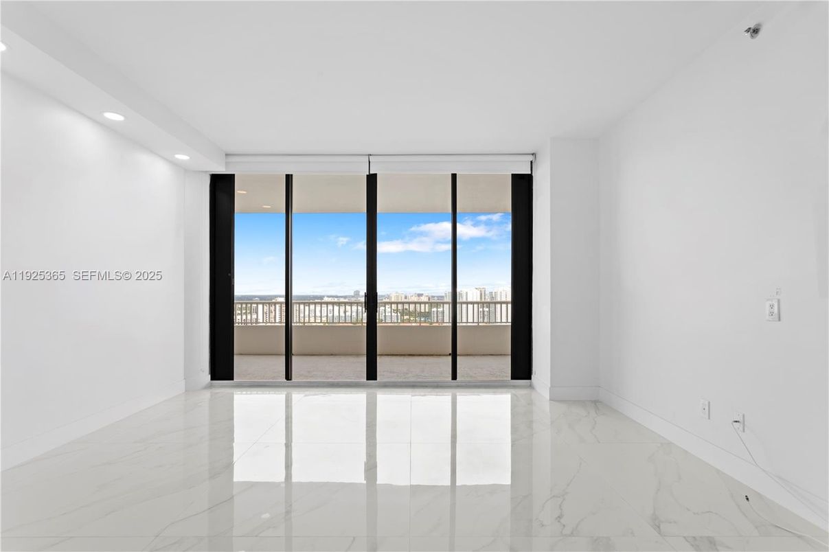 Empty room, Interior, Marble, Recessed Lighting, Water