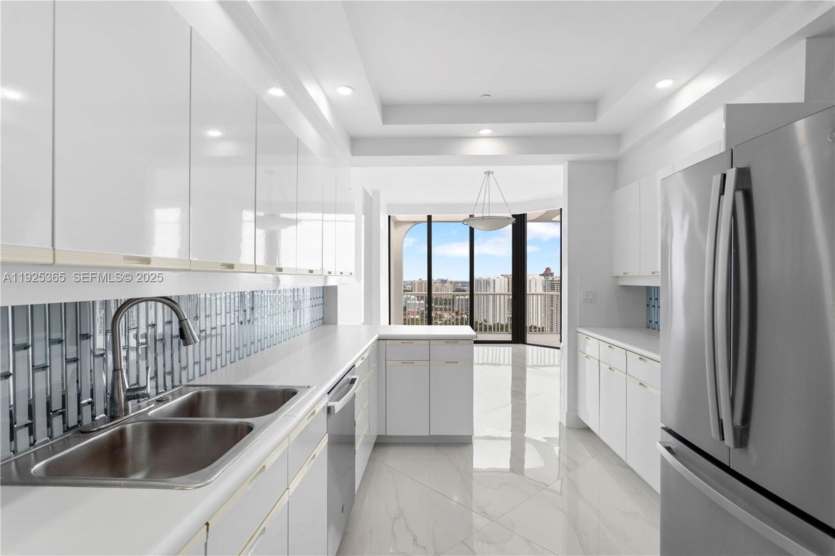 Interior, Kitchen, Marble, Recessed Lighting, Stainless Steel Appliances