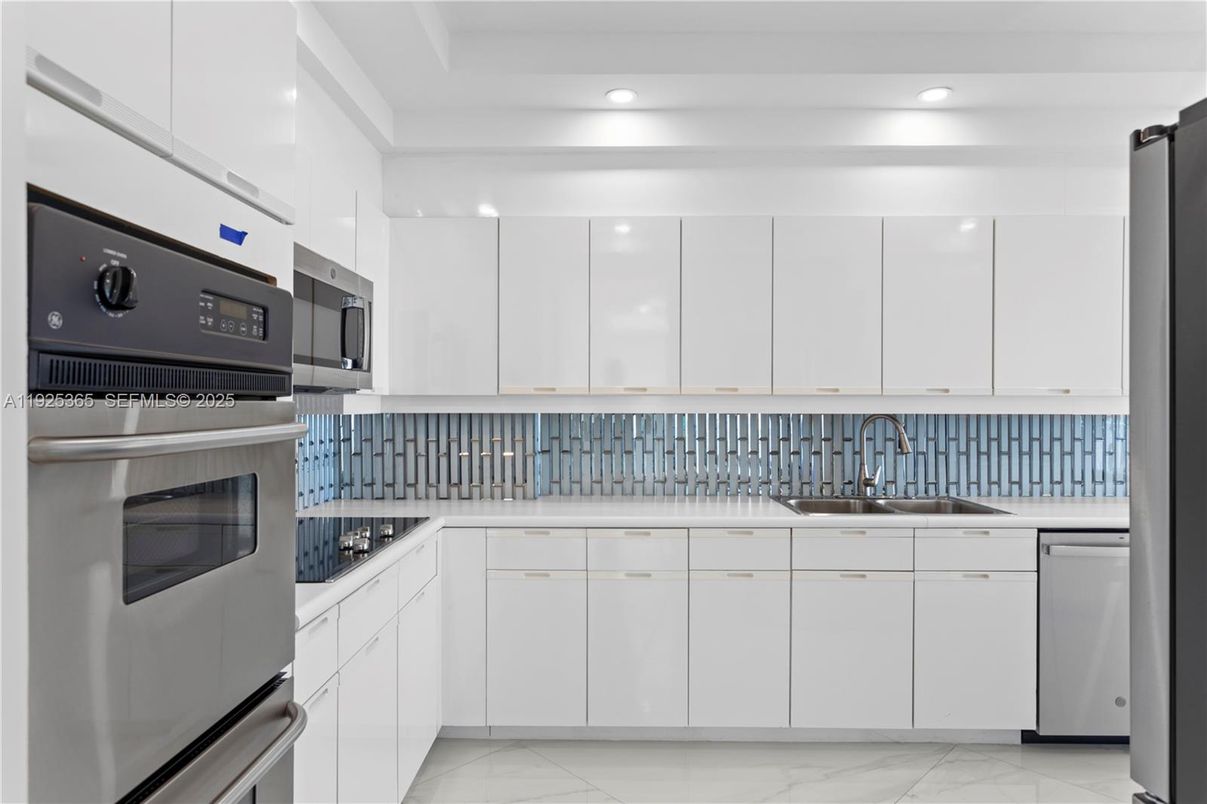 Interior, Kitchen, Marble, Recessed Lighting, Stainless Steel Appliances