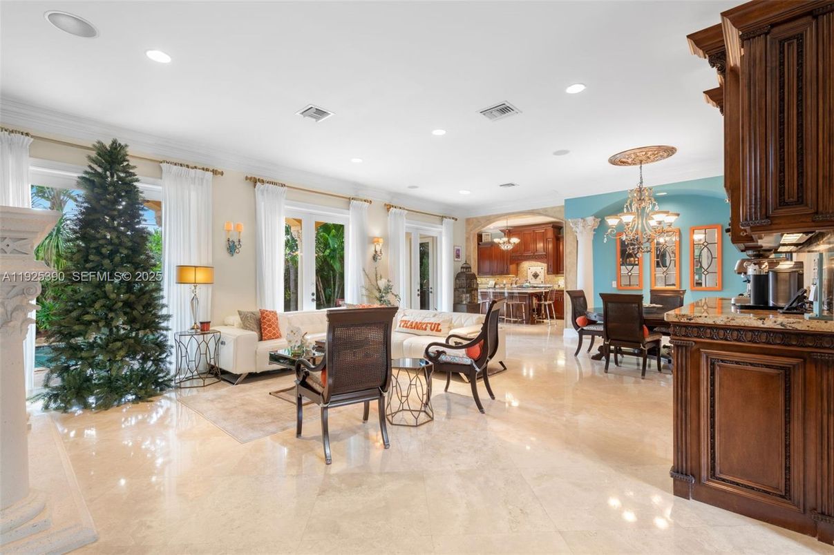 Chandelier, Dining room, Interior, Living room, Recessed Lighting