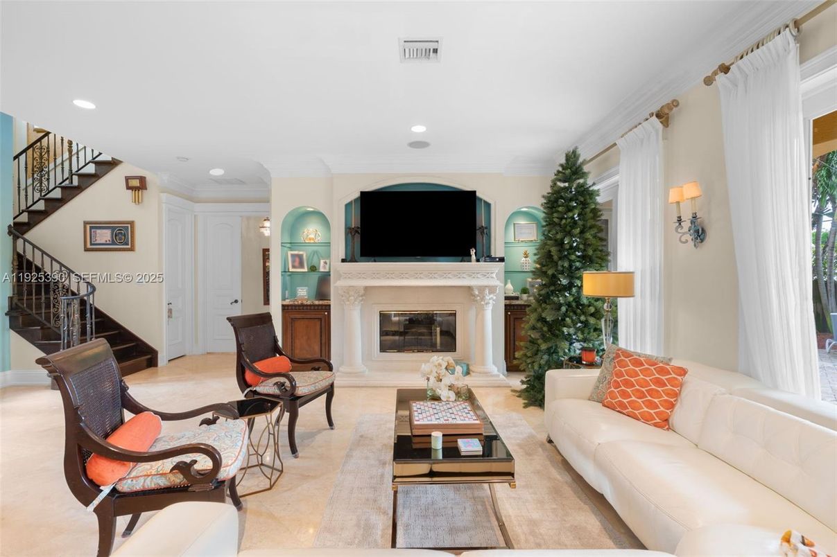 Fireplace, Interior, Living room, Recessed Lighting
