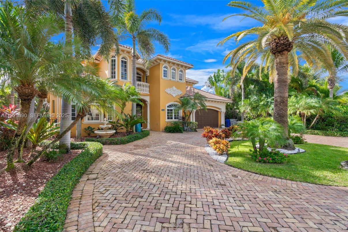 Attached, Backyard, Exterior, Facade, Mediterranean