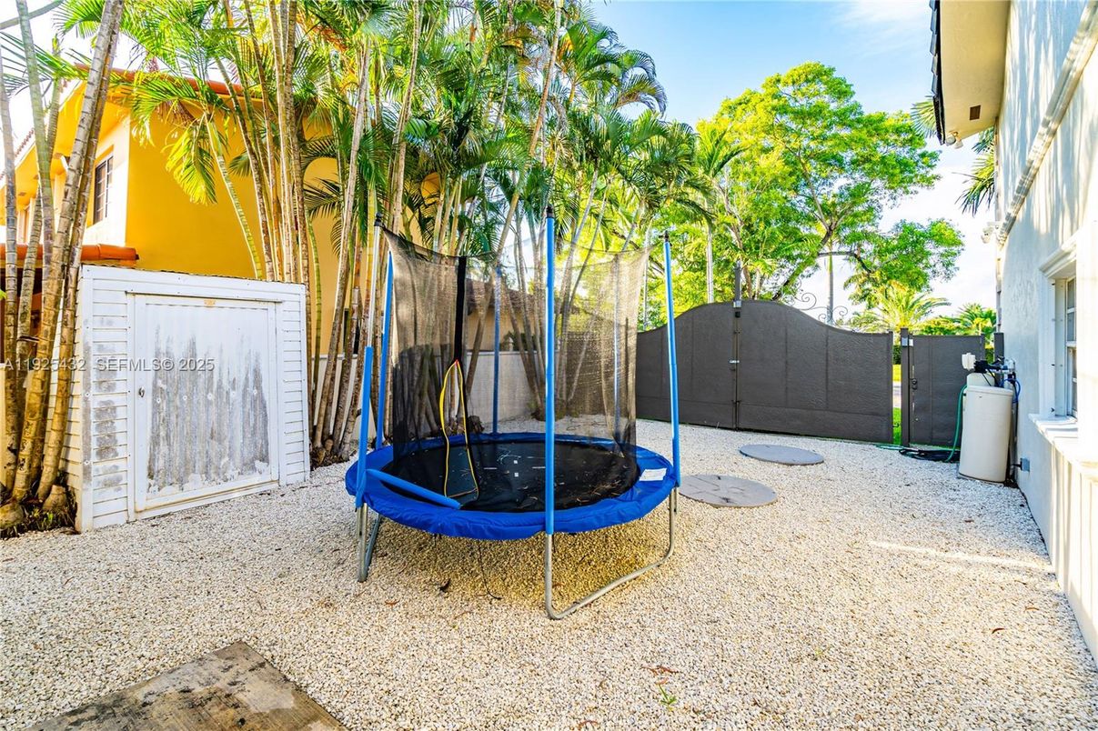 Backyard, Exterior, Playground