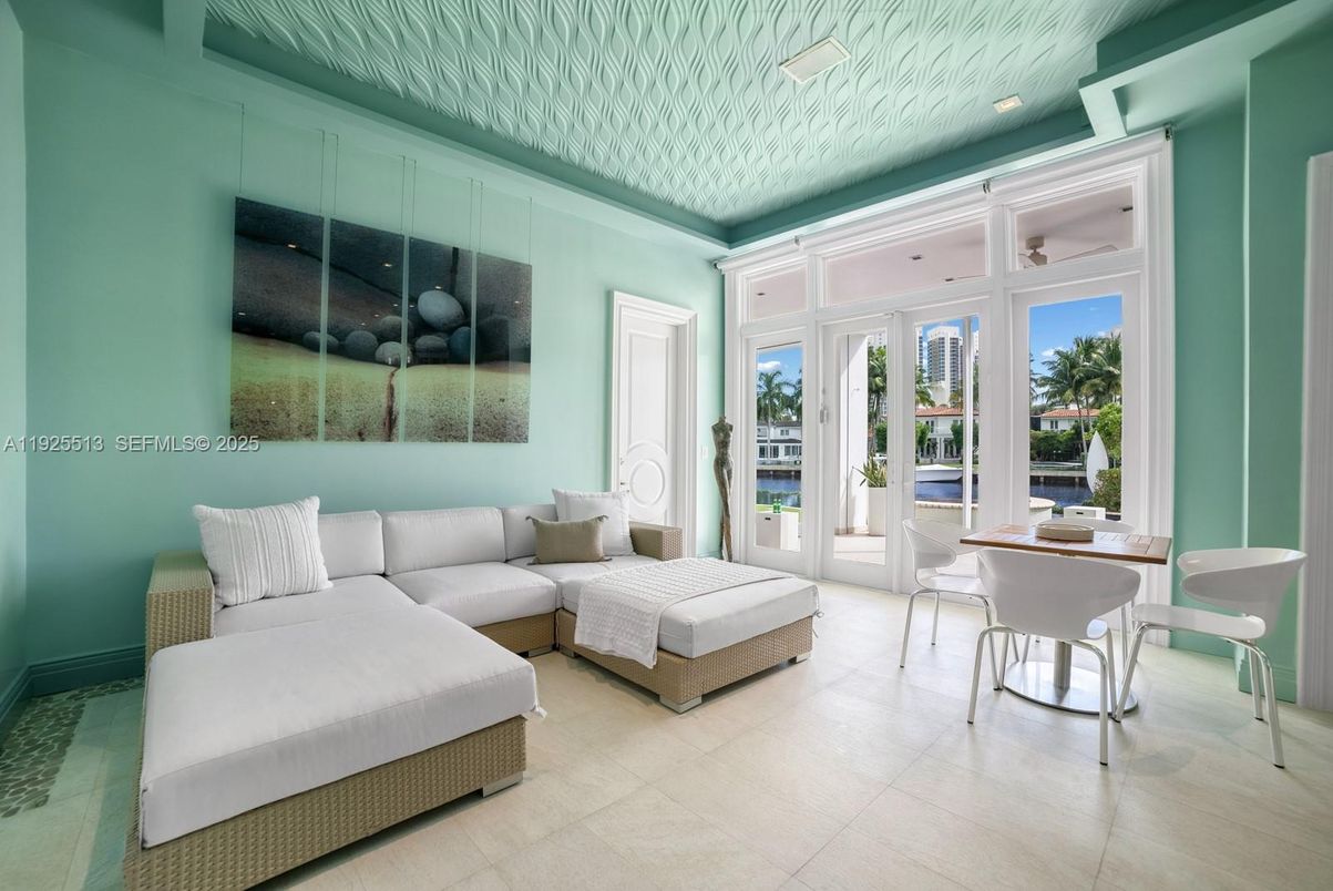 Dining room, Interior, Living room, Recessed Lighting